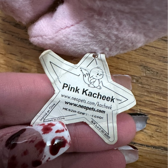 Neopets McDonald’s 2005 Pink Kacheek Plush Clip - Picture 3 of 6